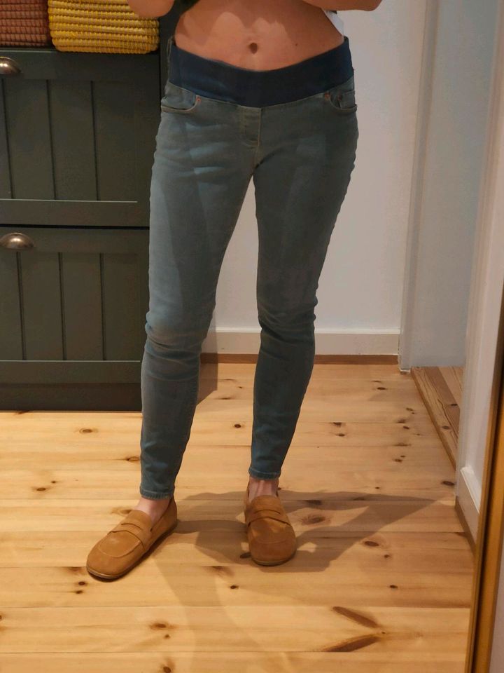 Umstandsjeans der Marke Asos, Größe EU38/UK10 in Darmstadt