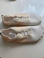 Barfußschuhe weiß/rosa Größe 39 Leipzig - Kleinzschocher Vorschau