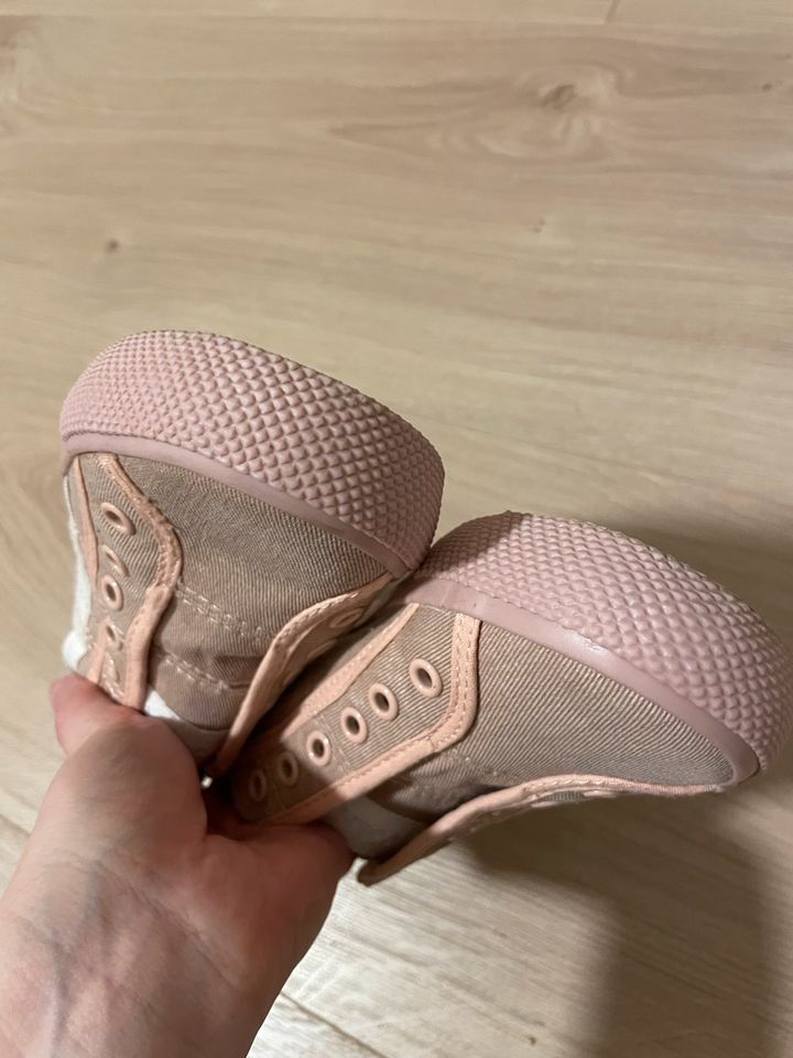 S. Oliver Kinderschuhe Gr. 31 NEU rosa in Magdeburg