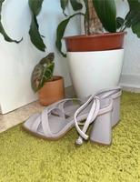 Absatzschuhe hell lila (Gr. 37) Leipzig - Schönefeld-Abtnaundorf Vorschau