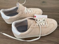 Esprit Schuhe Sneaker Gr. 39 NEU Nordrhein-Westfalen - Attendorn Vorschau