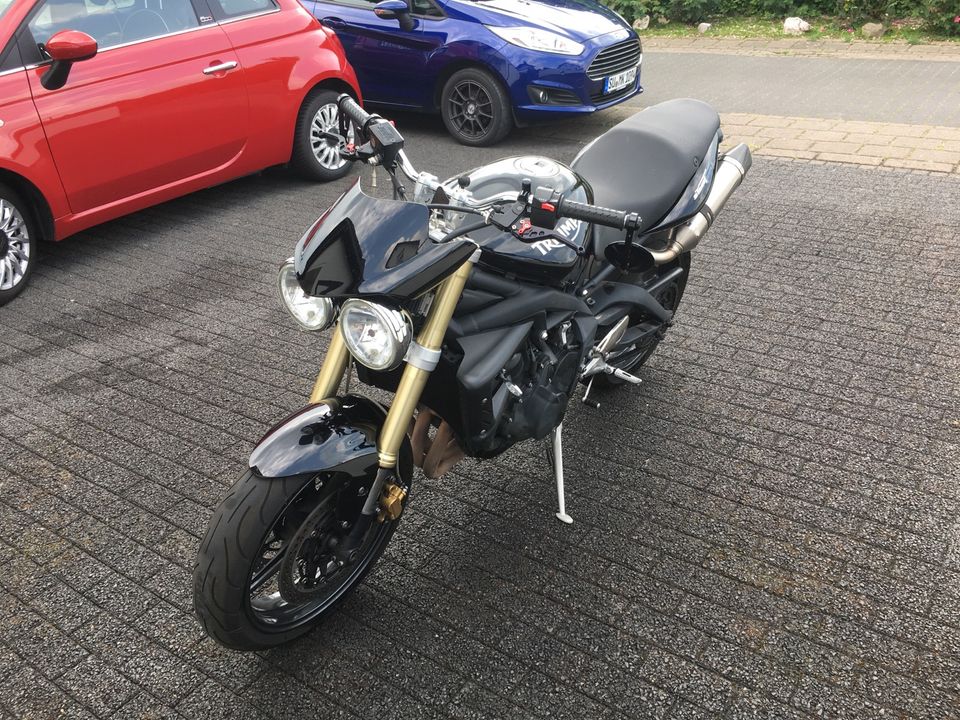 Triumph Street Triple 675 in Niederkassel