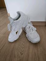 Adidas Sneaker, Damenschuhe, Sportschuhe, in weiß Gr.40⅔ Thüringen - Bad Salzungen Vorschau