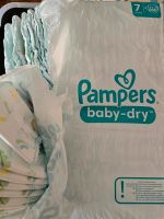 81 x Pampers Baby Dry Klebewindel Hessen - Taunusstein Vorschau