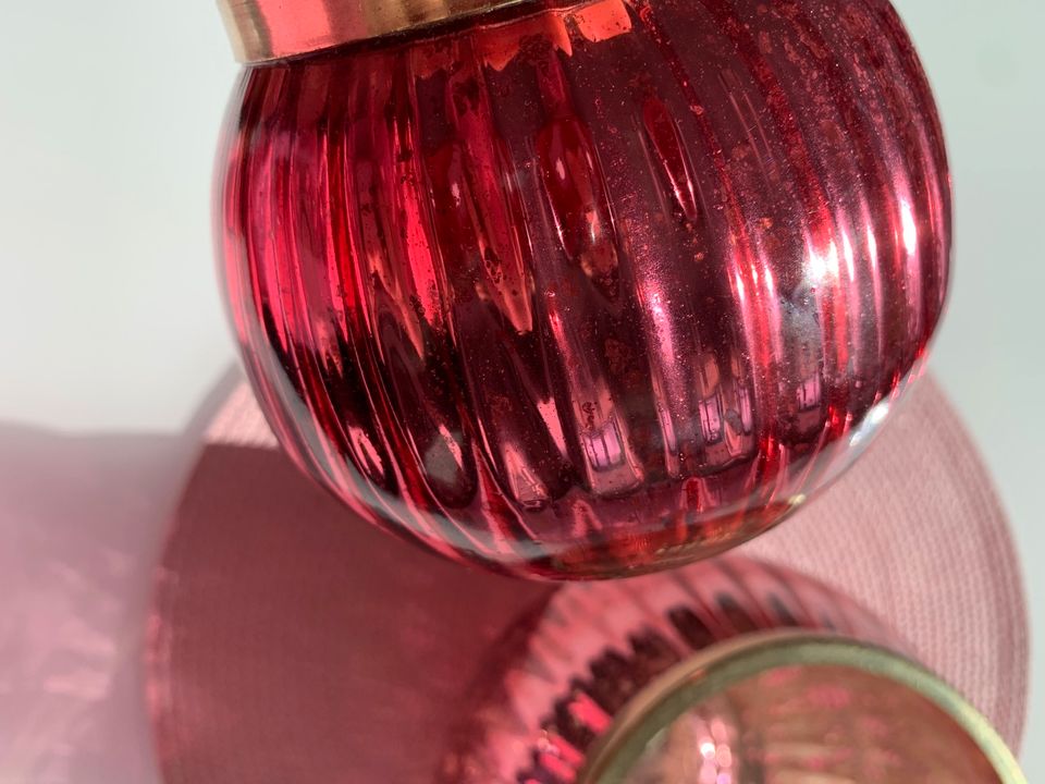 Schöne große schimmernde Glas Windlichter, rosa -pink-gold in Hannover
