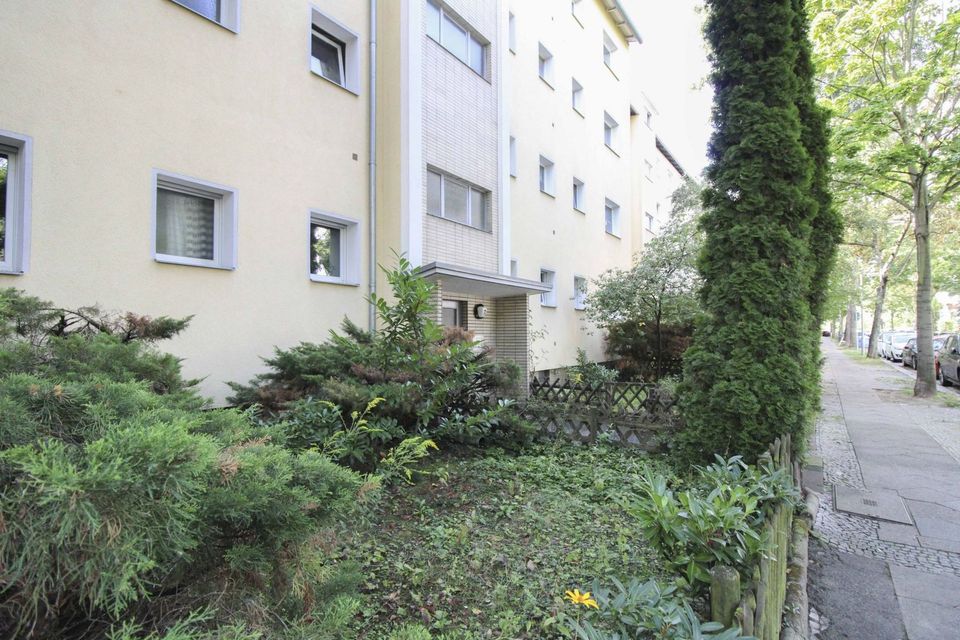 Bezugsfrei ab sofort! 2,5-Zimmer-Wohnung mit Südbalkon nahe Boulevard Berlin in Steglitz in Berlin