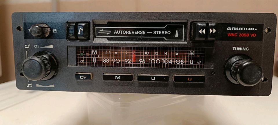Autoradio Grundig WKC 2058 VD - Radio mit Cassette in Karlsruhe