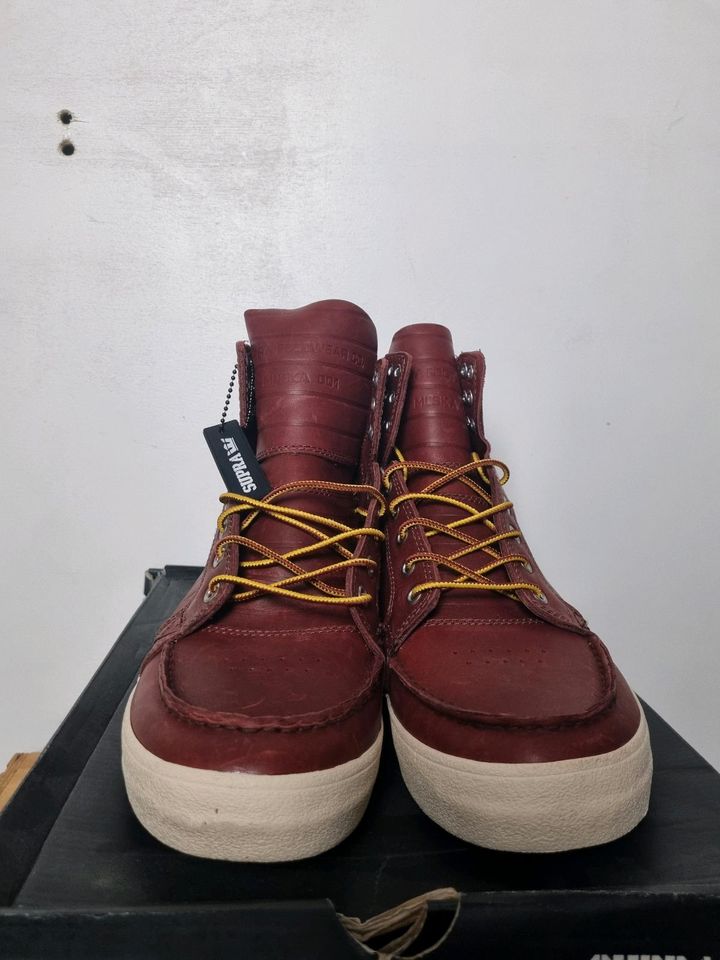 NEU - SIZE 45 - SUPRA SKYMOC BURGUNDY HIGH SNEAKERS in Hanau