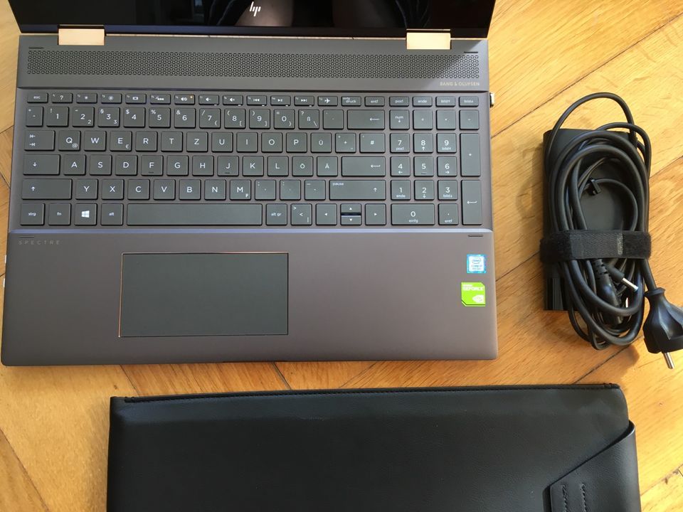 Neuwertig: Notebook & Tablet 15", HP Spectre x360 – 15-ch002ng in München