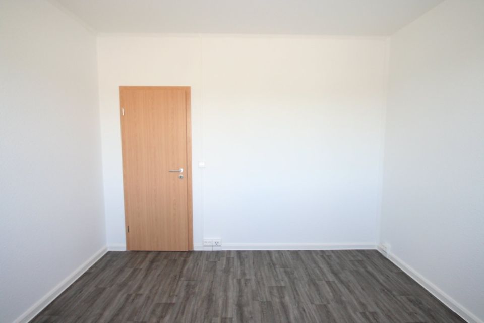 Neue Wohnung mit 4 Räumen gefällig? in Hohenstein-Ernstthal