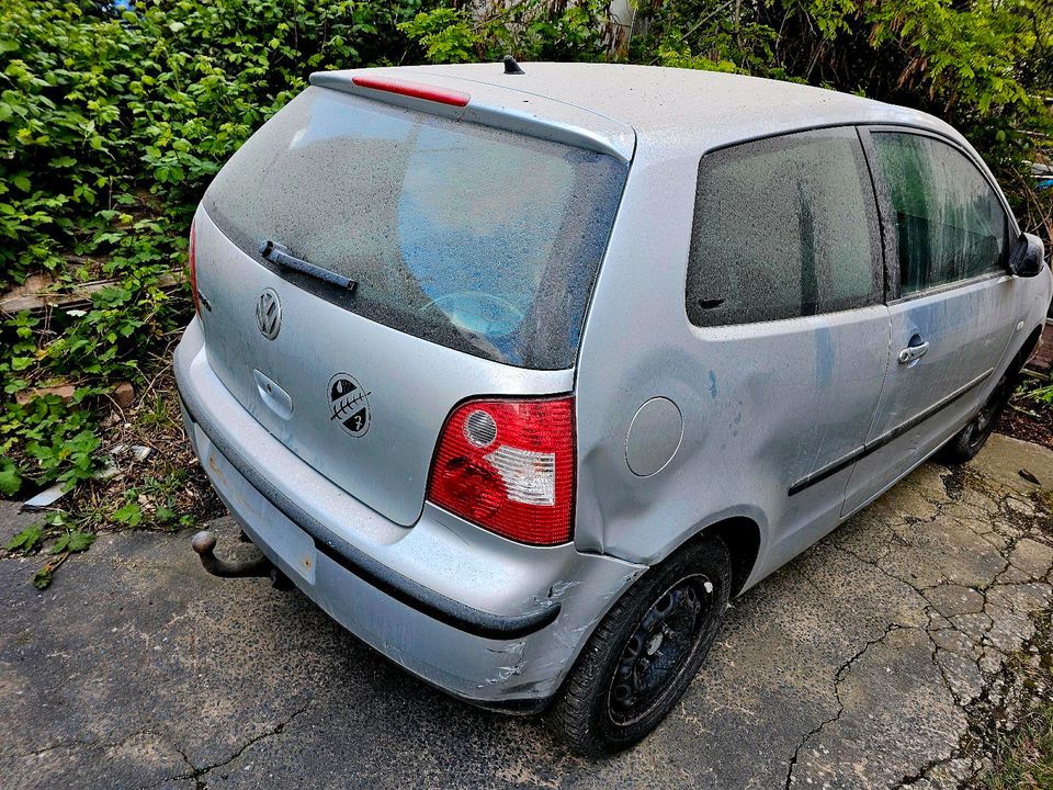 VW Polo 9N ohne Motor Schlachfest Motorhaube Tür Heckklappe in Neuwied