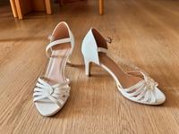 Sandalen weiß Größe 38 Baden-Württemberg - Neubulach Vorschau