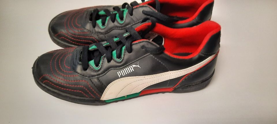 Puma Fußballschuhe Gr.9  wie neu in Dürnau