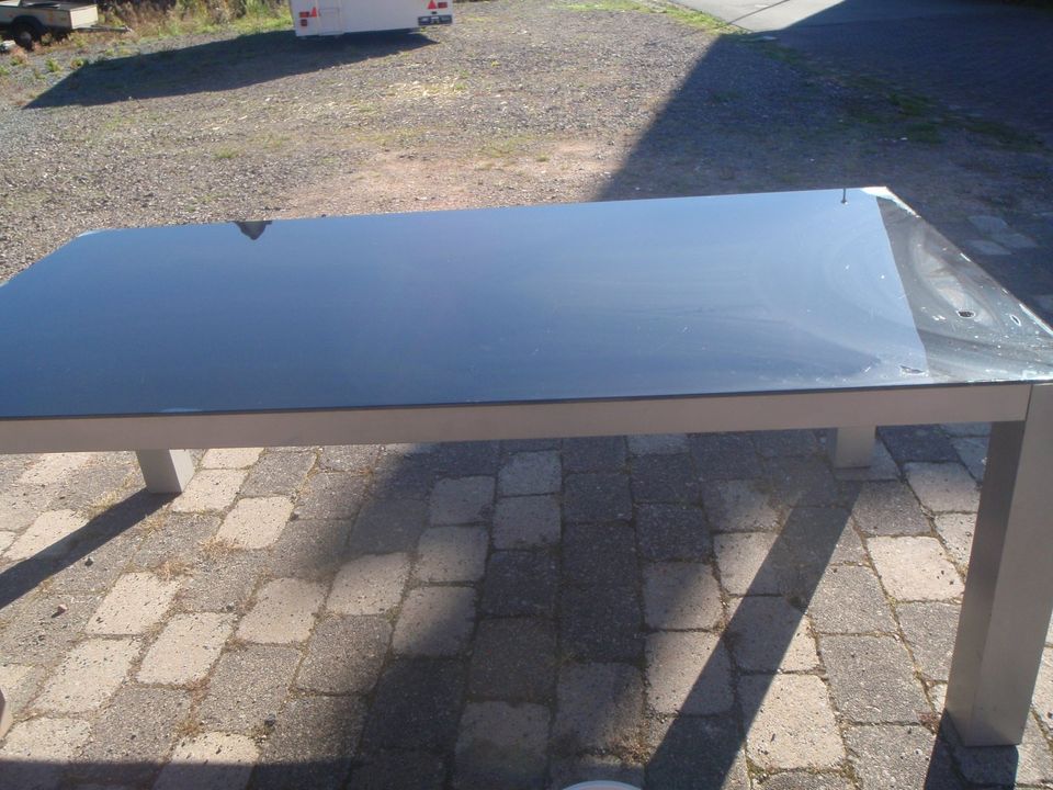 Gartentisch Outdoor Alu groß mit Glasplatte 2,00 x 1,00 x 0 ,75 in Bad Arolsen