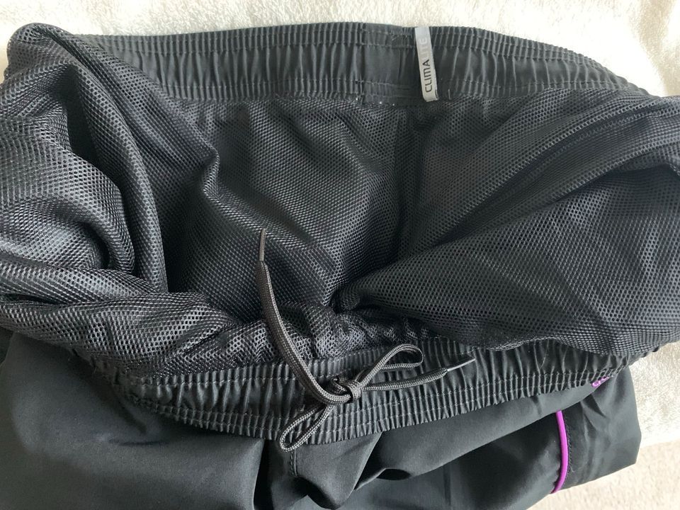 adidas Trainingsanzug Damen Mädchen lila schwarz Gr. 40 L wie neu in Köln