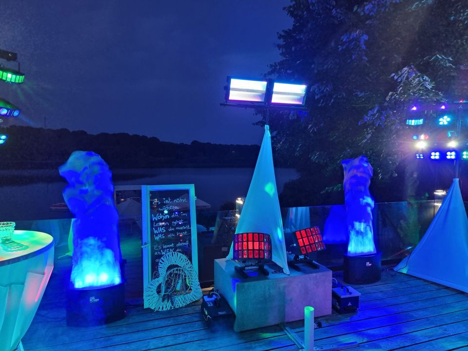 Lichteffekte Lichtanlage Disco Partylicht Musikanlage DJ Hochzeit in Kirchheim
