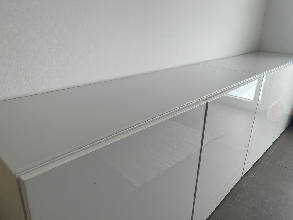 BESTÅ Deckplatte, Glas weiß 120x40 cm in Wuppertal