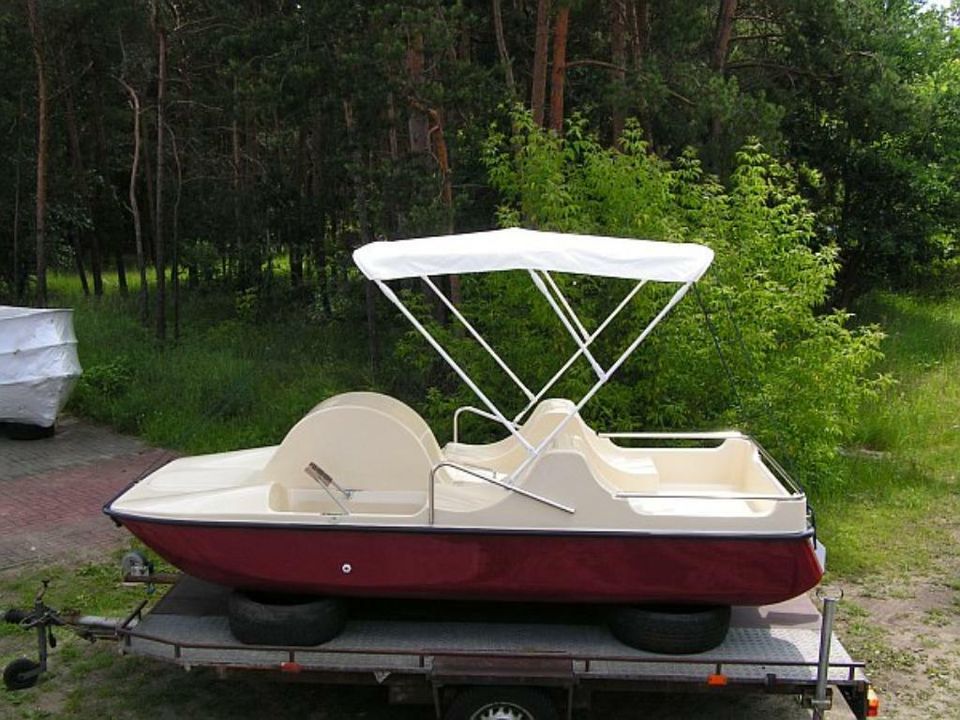 Tretboot Colano Seestern Wassertreter Badeboot Boot in Neuruppin