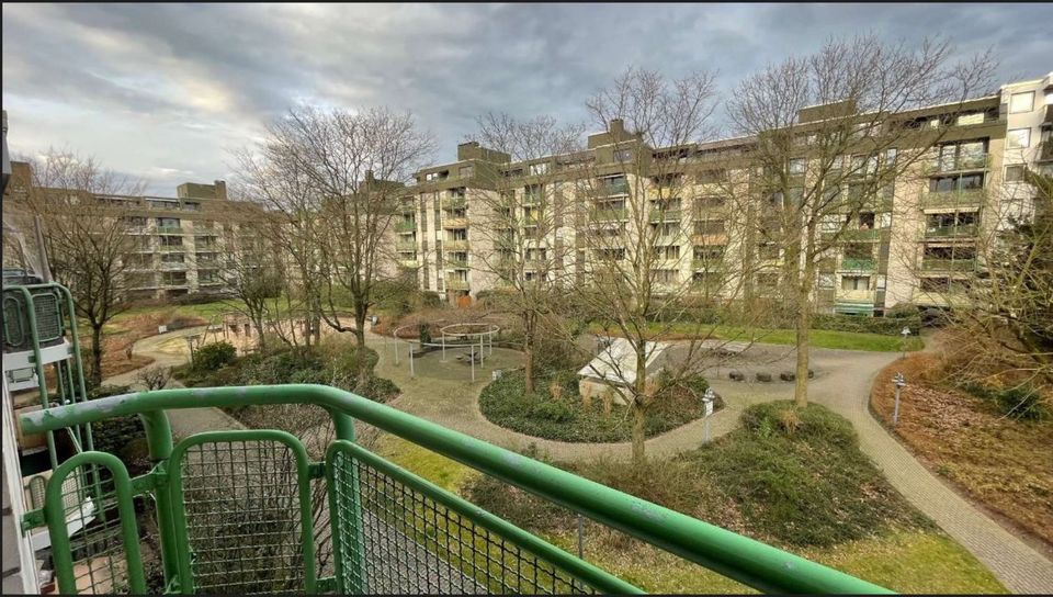 freundliche 2-Zimmer- Wohnung Erstbezug nach Sanierung in Düsseldorf