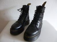 Dr. MARTENS Jadon Boots, 8 Loch , Gr.40, UK 6.5 mit Reißverschluß Hannover - Mitte Vorschau