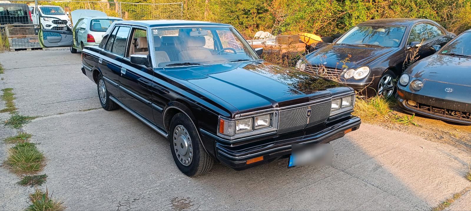 Abbildung des Autos Toyota Crown MS112