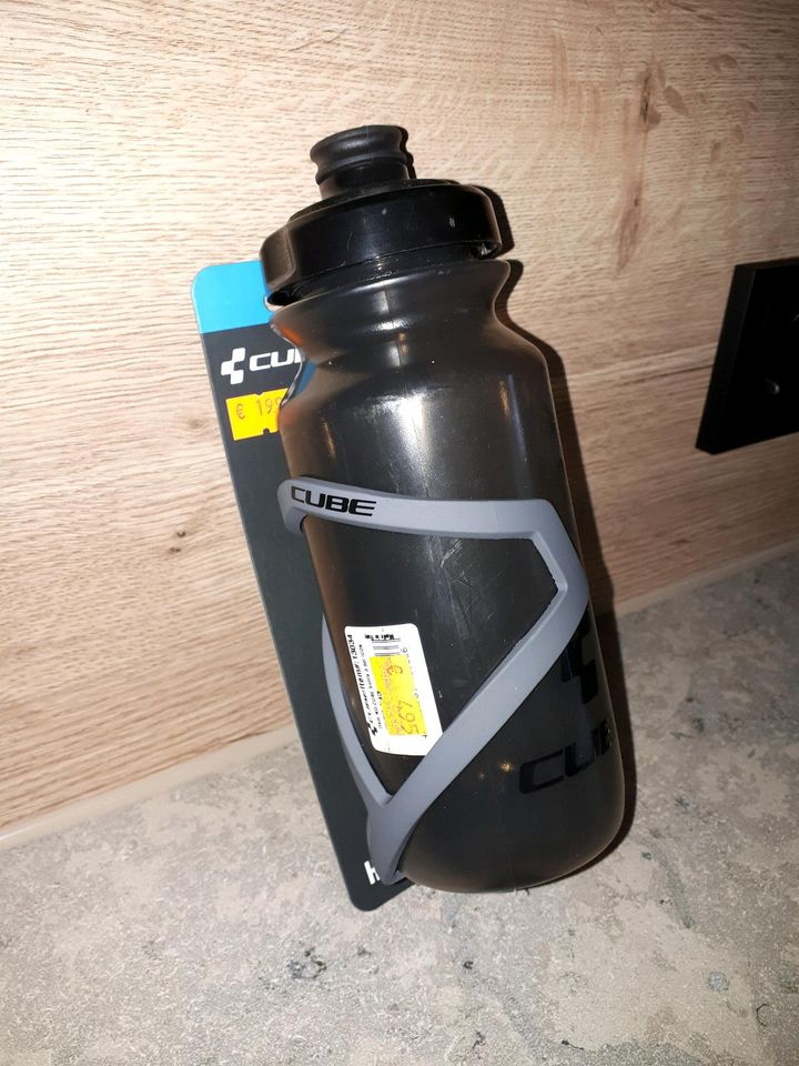 CUBE Fahrradtrinkflasche NEU für Rechtshänder in Lonsee