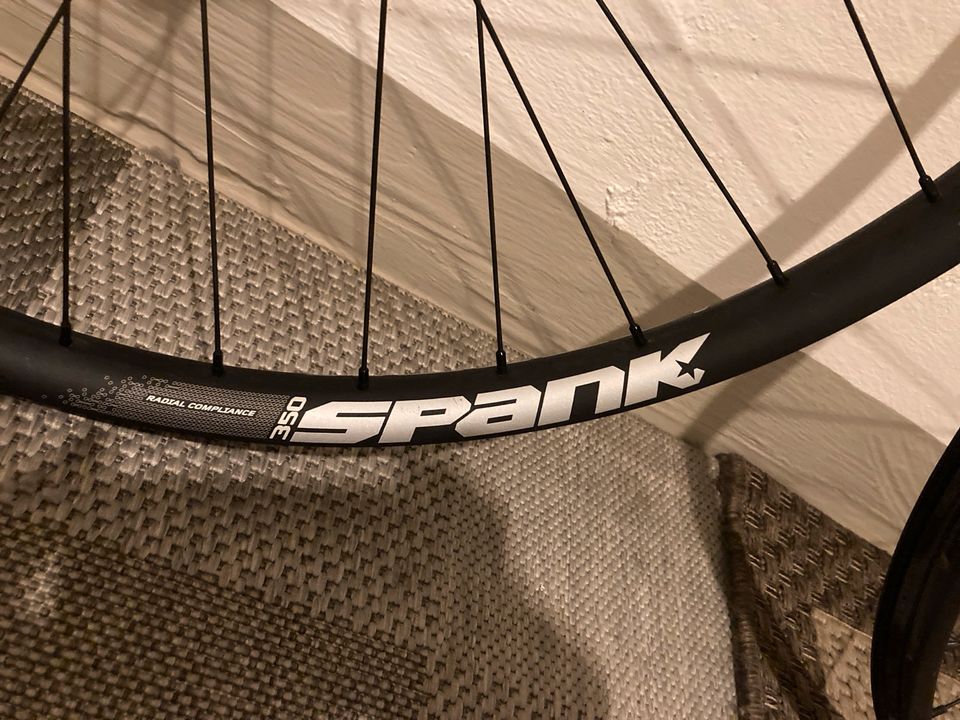 Spank Laufradsatz 359/350 Vibrocore 27,5“ Super Boost Plus in Landstuhl