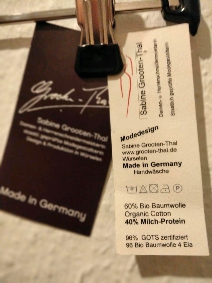Grooten Thal Rock, 40 % Milchprotein 60% Bio Baumwolle in Konstanz