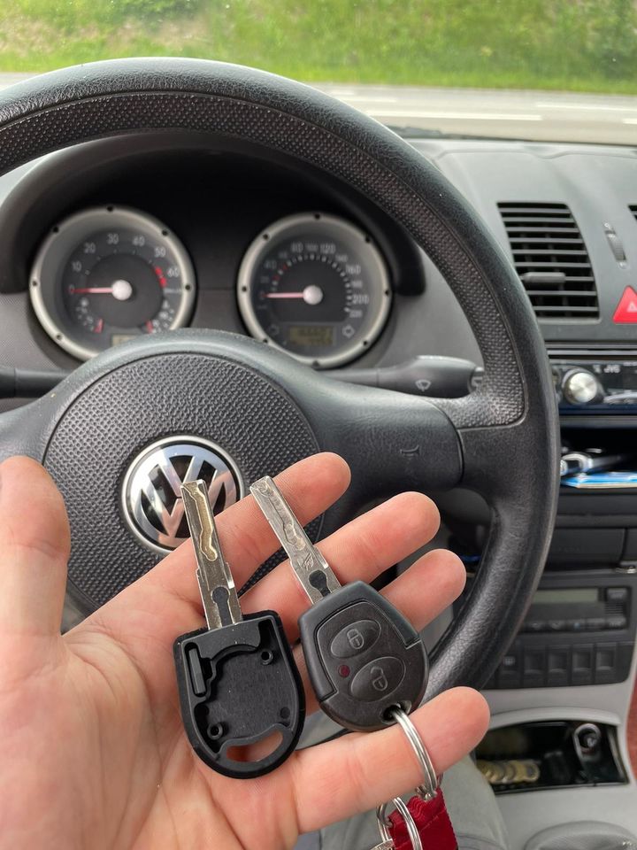 VW Schlüssel Ersatz nachmachen Codieren anlernen in Baden-Württemberg -  Schwäbisch Hall, Auto-Reparaturen und Dienstleistungen
