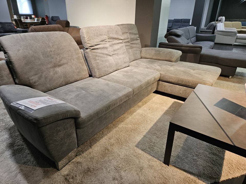 NEU Wohnlandschaft Couch Sofa 3x Sitztiefenverstellung Federkern in Bocholt