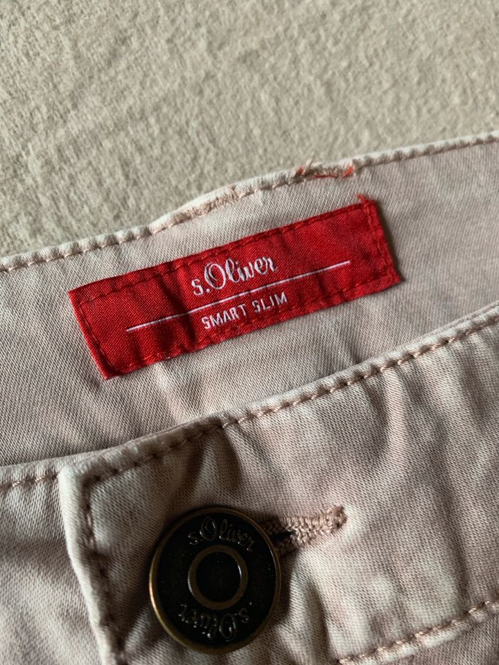 Beige altrosa Röhrenjeans von S. Oliver, Größe 36 in Delingsdorf