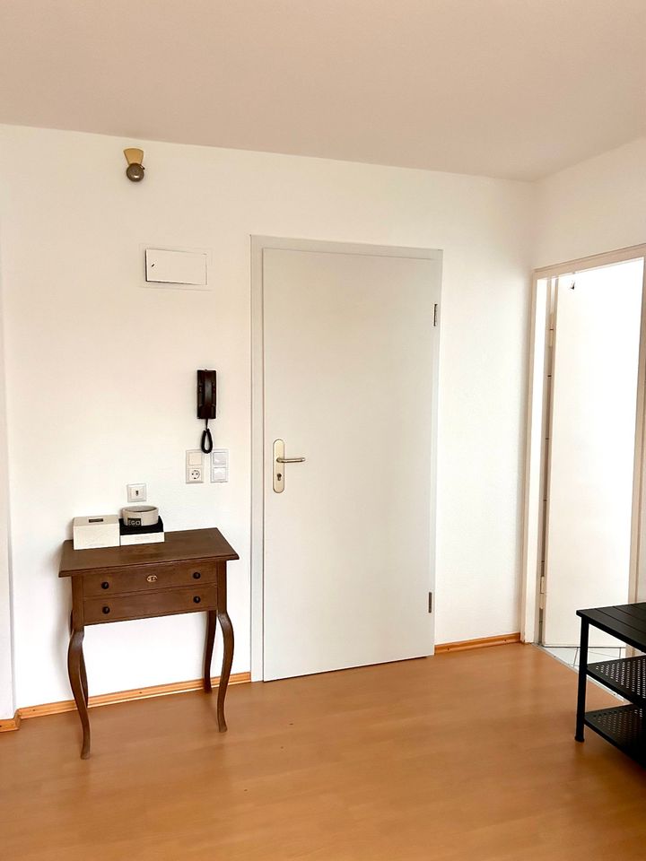 Gemütliche 60 qm EG Wohnung, neu renoviert! in Stuttgart