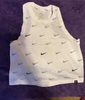 Nike Top Größe XS Sachsen - Chemnitz Vorschau