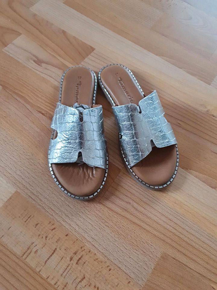 Tamaris NEU ❣️Pantoletten, Slipper Gr. 37 Leder Silber in Gelsenkirchen