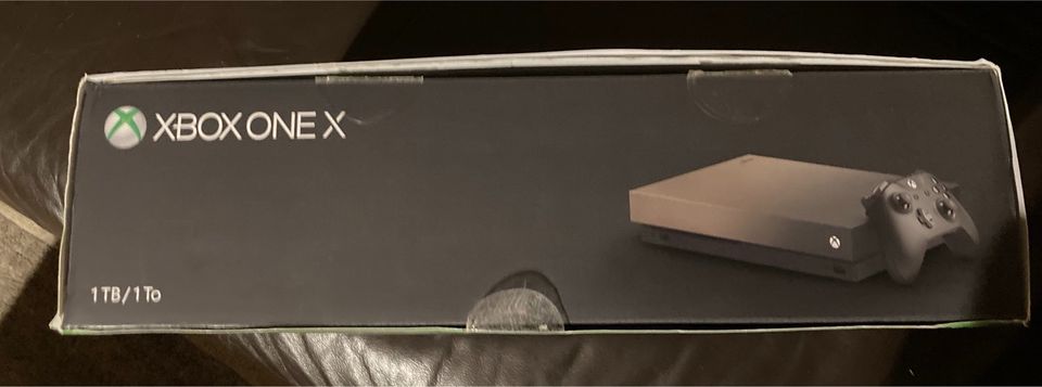 XBOX ONE X in Mainaschaff