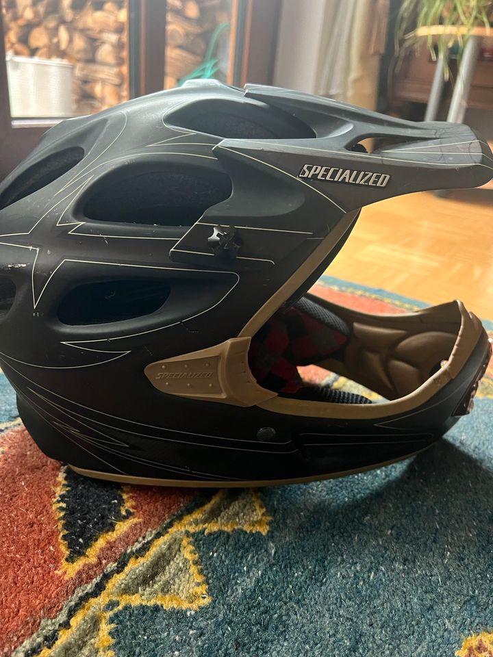 Off-road Specialized Helm in München