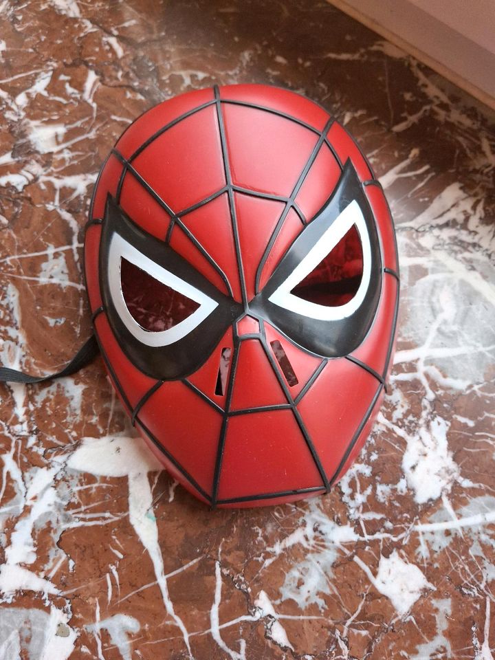 Spider man / Spiderman kostüme mit mask Jahre 3-4 marvel kids in Frankfurt am Main