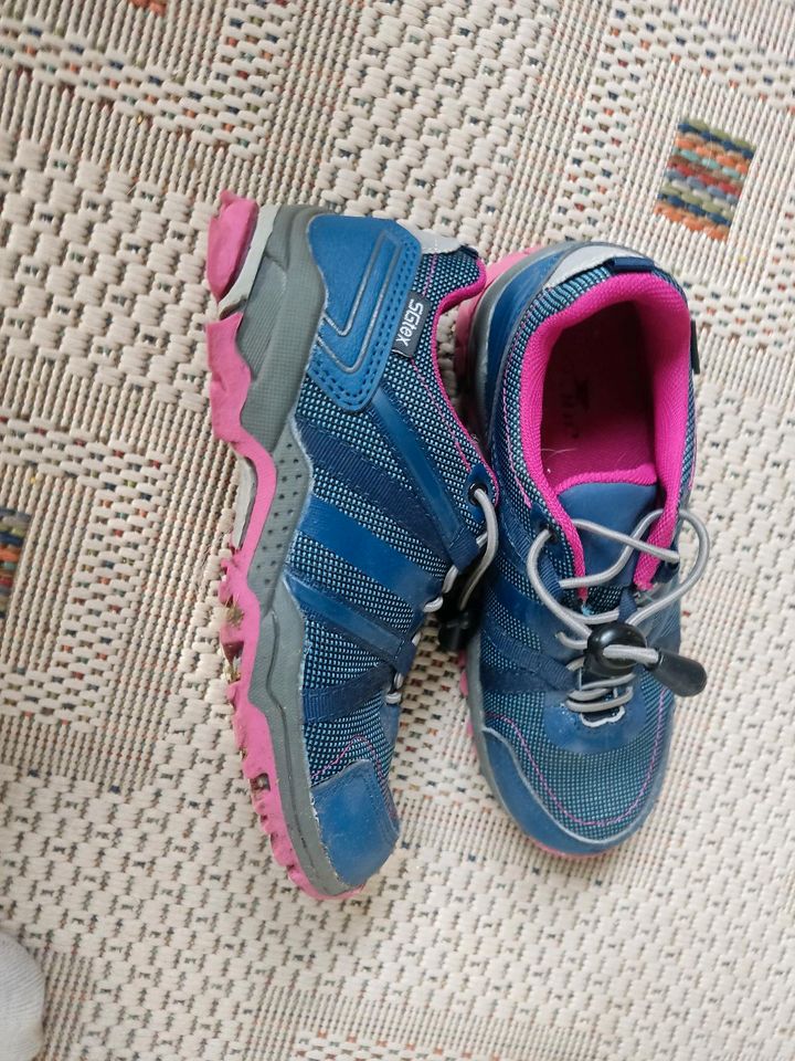 Schuhe, Trecking Schuhe Größe 33 blau pink in Saarbrücken