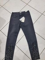 Jeans Hose mit Strass schwarz 36 S.Oliver Baden-Württemberg - Steinenbronn Vorschau