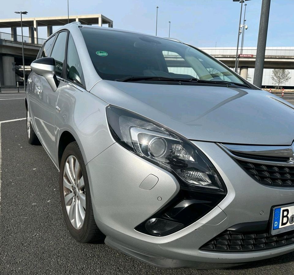 Opel zafira 7 sitze in Berlin