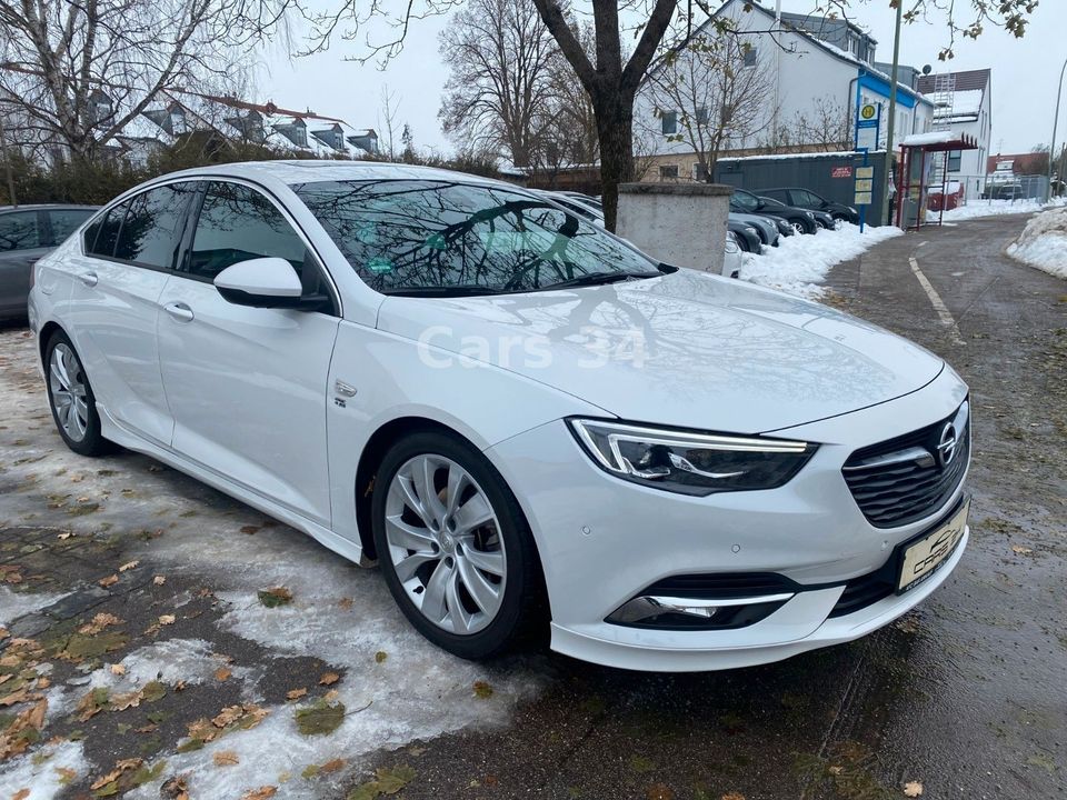 Opel Insignia B Grand Sport Dynamic OPC-Line TURBO in Königsbrunn