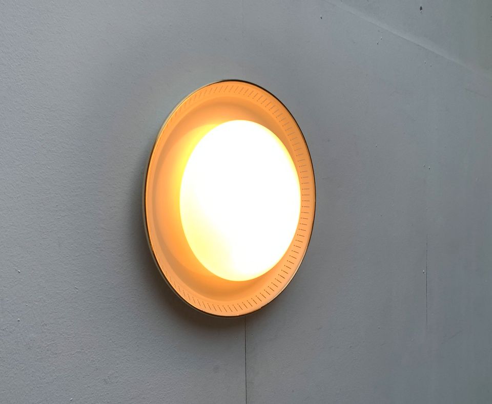 Mid Century Plafoniere Ceiling Wall Lamp zu 60er Stilnovo Italian in Hamburg