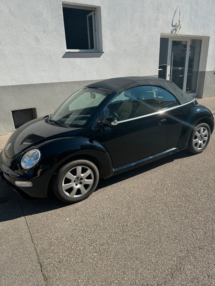 VW NEW BEETLE CABRIO 1.6 in Bönnigheim