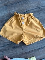 Shorts von Zara Gr 110 Hessen - Wiesbaden Vorschau