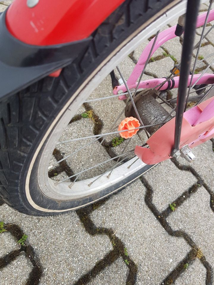 Kinderfahrrad / Mädchen Fahrrad Delphin 18 Zoll, rosa, guter Zust in Kaufering