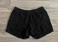 H&M Damen Shorts, Kurzhosen Größe XXL 50/52 schwarz Neu! Berlin - Tempelhof Vorschau