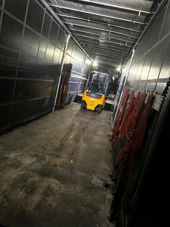 Transport Traktor Radlader Stapler Bagger Unimog Arbeitsbühnen in Hamburg