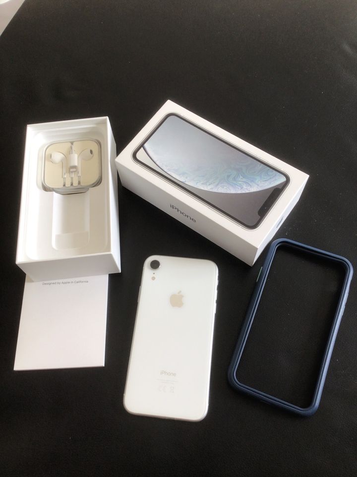 iPhone XR 64 gb, White plus Rhinoshield, TOP in Herne