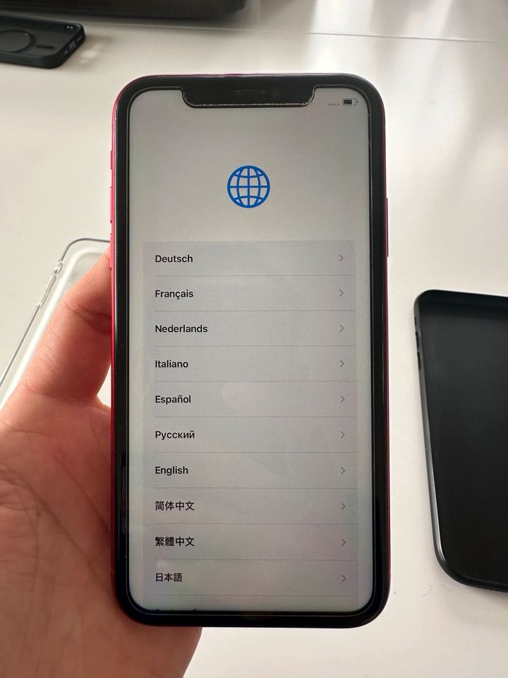 Apple iPhone XR 64GB Red Product Top Zustand in Tübingen