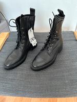 Zara Leder Stiefel mit Nieten Neu! Bayern - Germering Vorschau